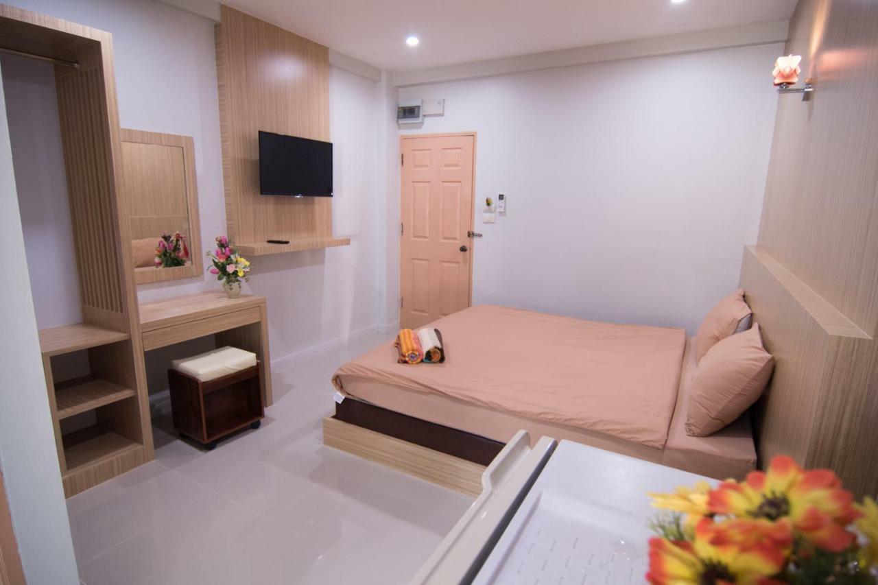Tn Thanyawit Nakhonratchasima Екстериор снимка